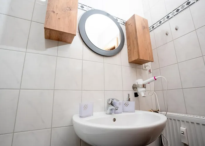 Apartment Livemore24 - 1 In Wlan - Smart-tv - 24-7 Check-in Und Kueche *