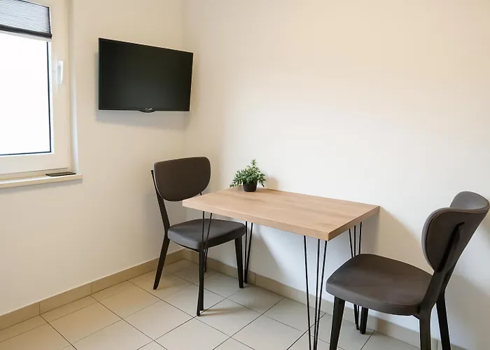 Apartment Livemore24 - 1 In Wlan - Smart-tv - 24-7 Check-in Und Kueche Duisburg